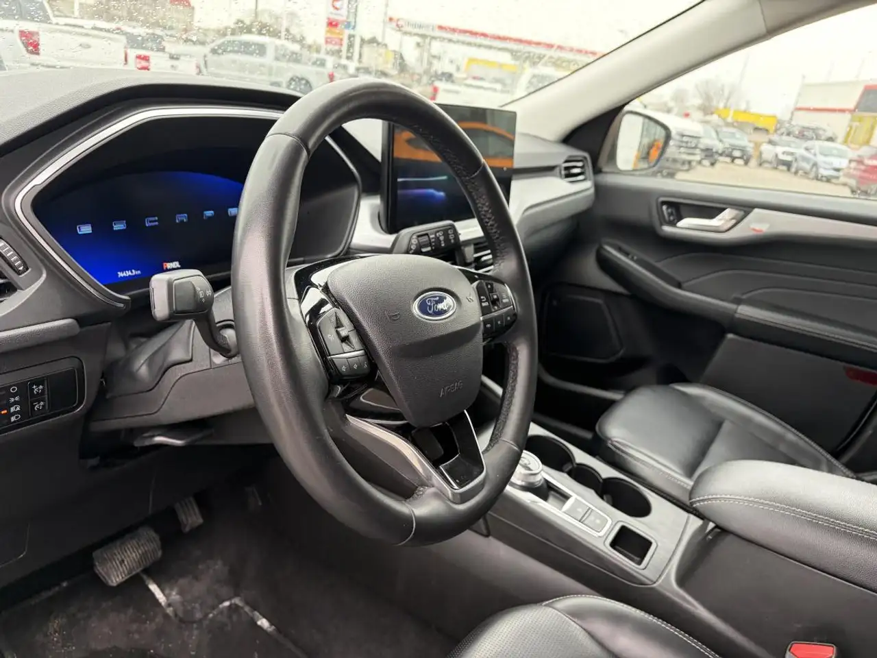 Ford Escape снимка Ford Escape