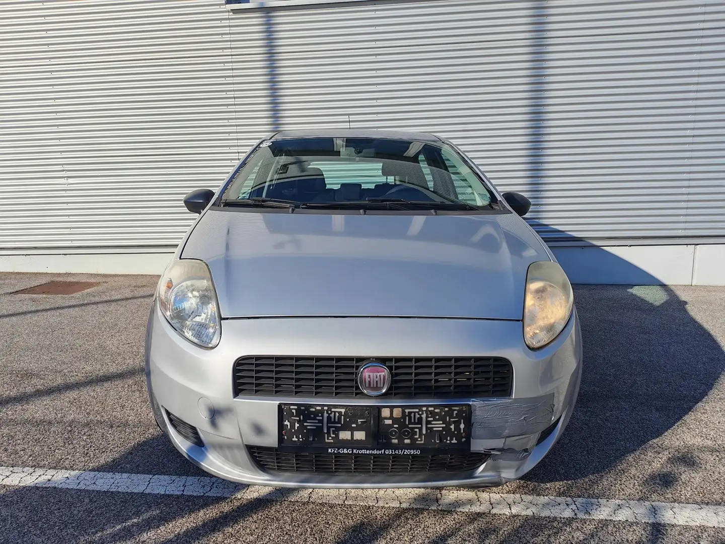 Fiat Grande Punto 1.2 8V Basis ° KLIMA ° ISOFIX ° - 2