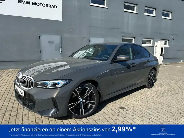BMW 320 i xDrive Limousine M Sportpaket DAB LED AHK