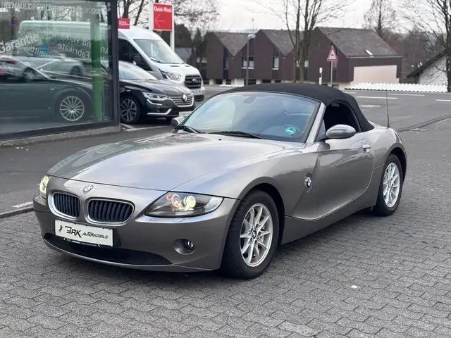 BMW Z4 Roadster 2.2 i **XENON**LEDER**1-HAND**