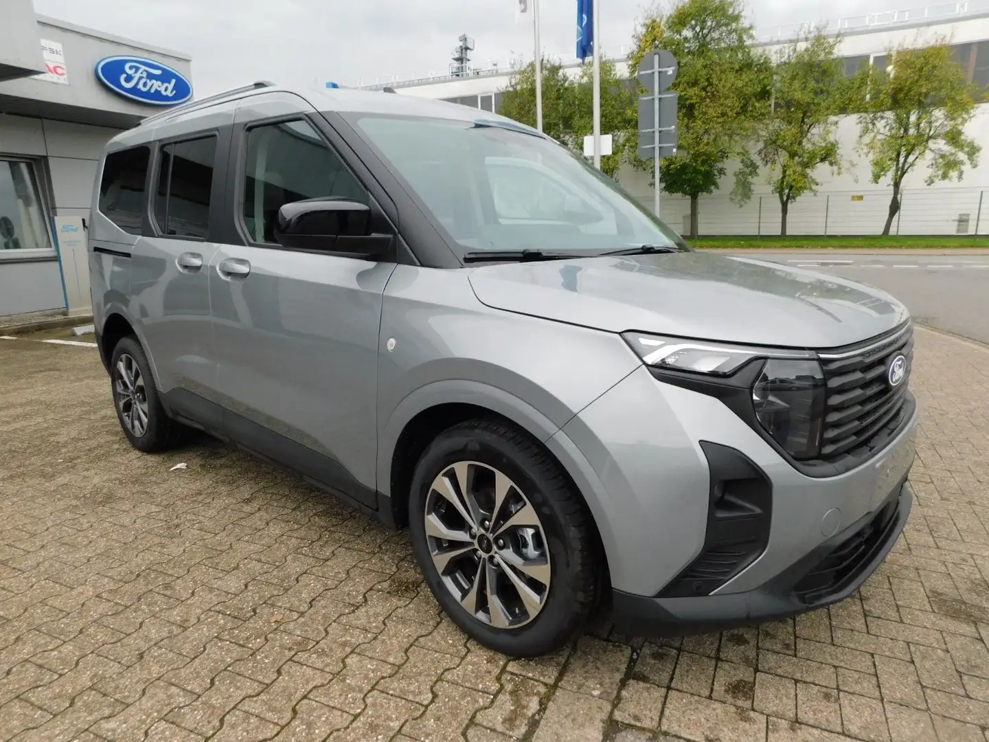 Ford Tourneo Courier Titanium 1.0 EcoB. 5 J. Garantie Argent - 1