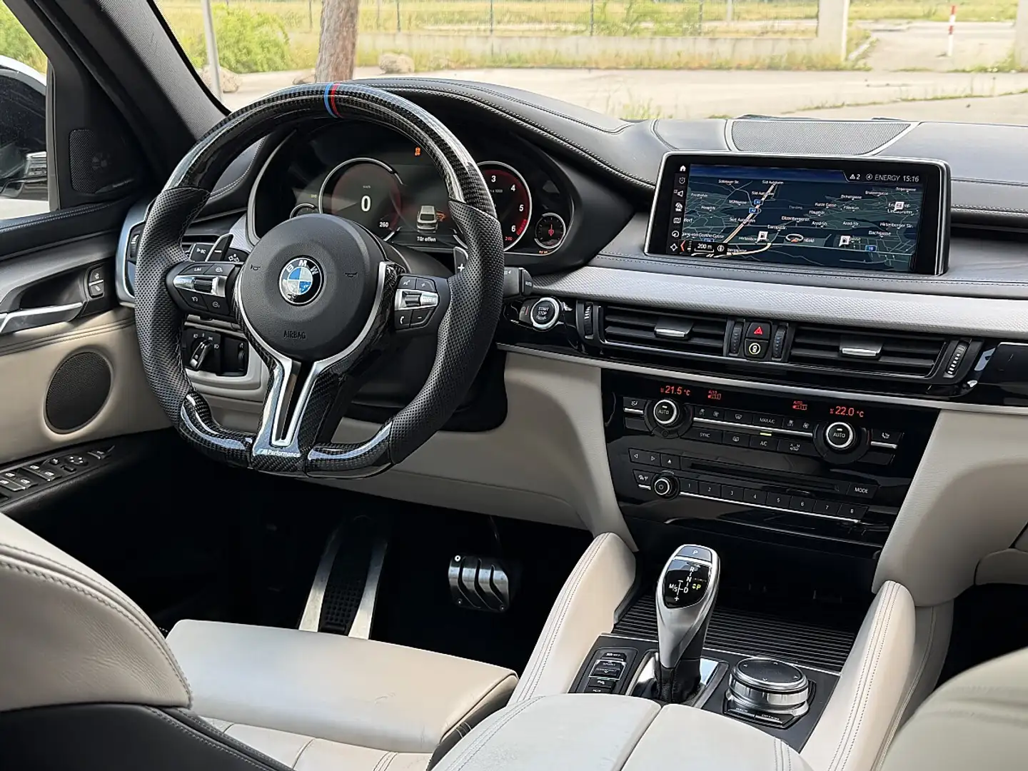 BMW X6 xDrive30d // M-PAKET // HARMAN&KARDON // LED Weiß - 2