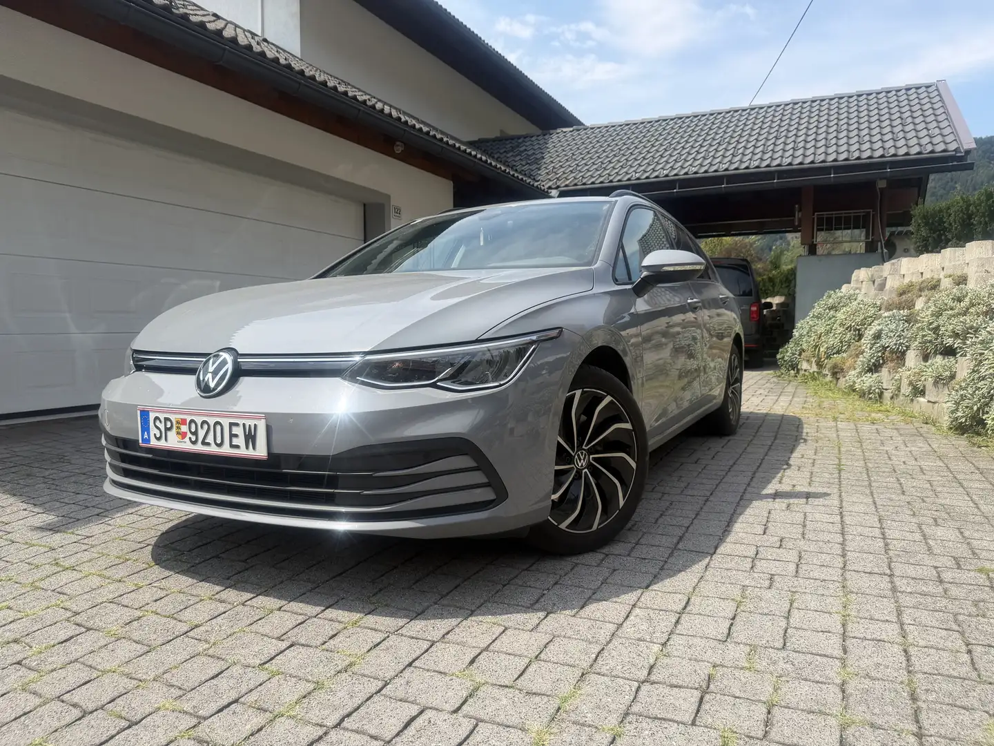 Volkswagen Golf Variant 2,0 TDI Life - 1