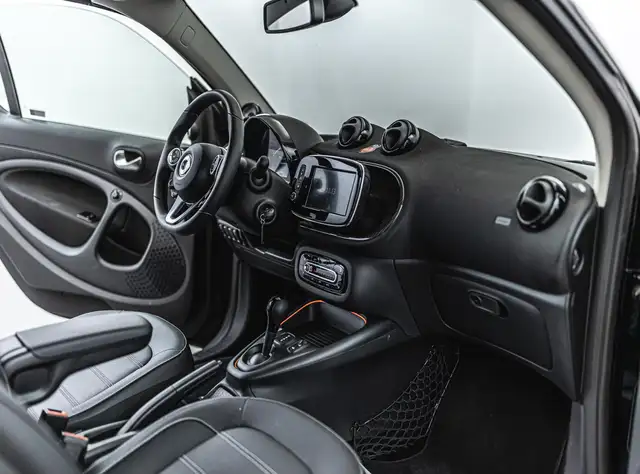 Smart Fortwo view 10