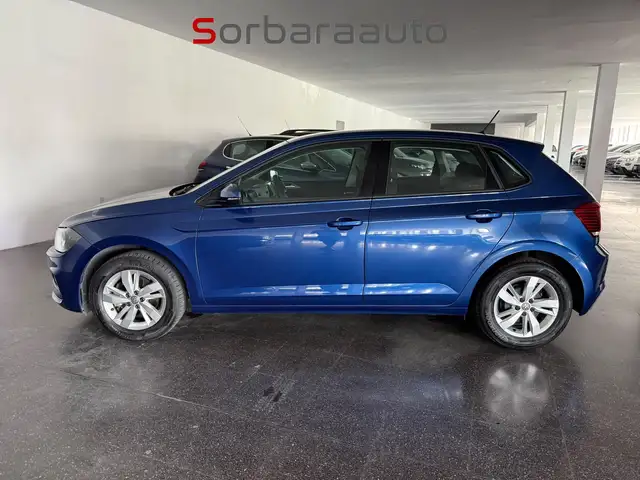 Volkswagen Polo view 2