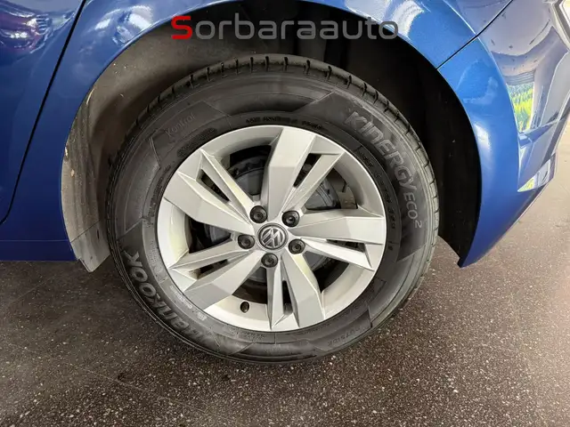 Volkswagen Polo view 11