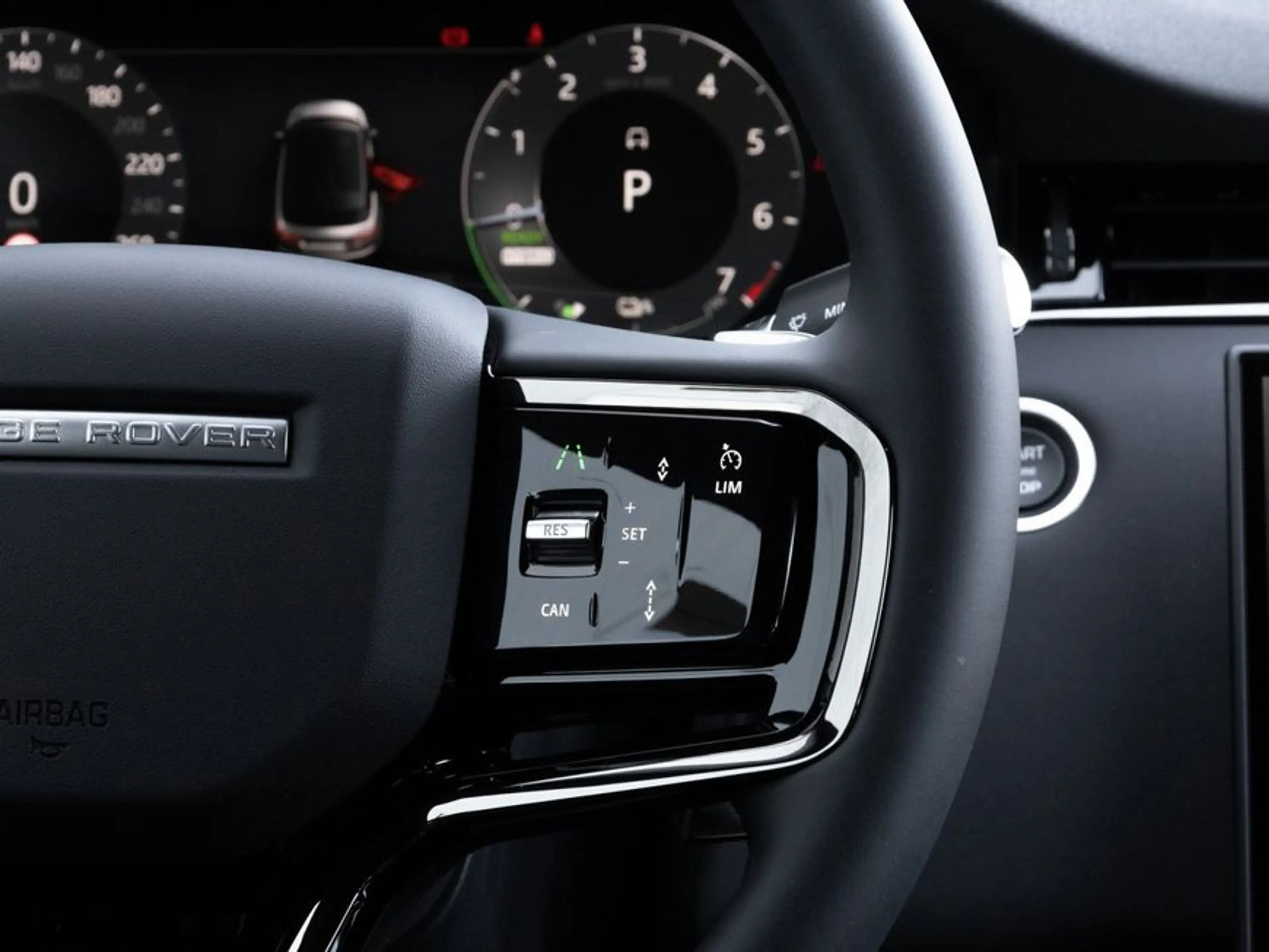 Land Rover Range Rover Evoque P270e Dynamic HSE — photo 12