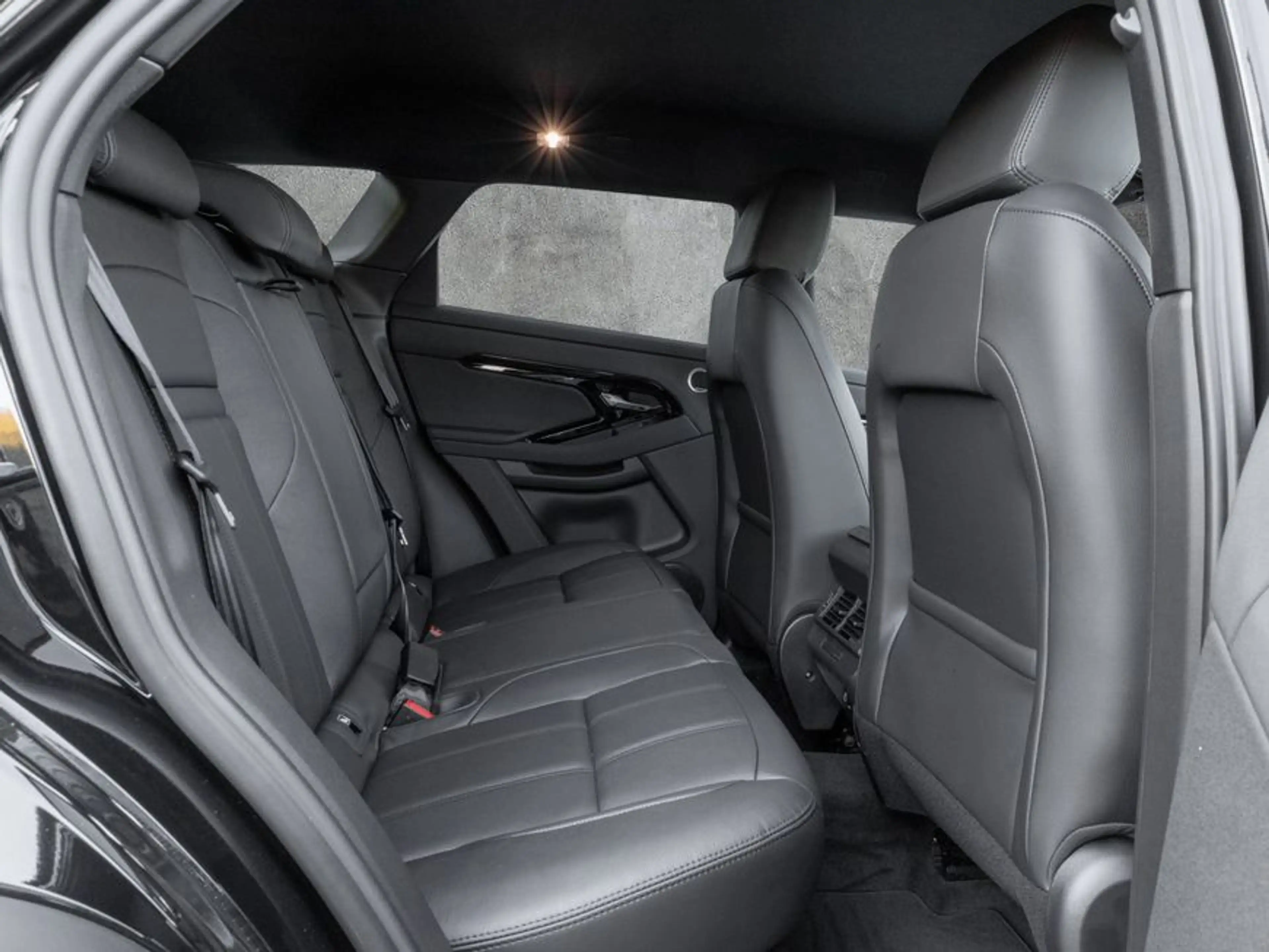 Land Rover Range Rover Evoque P270e Dynamic HSE — photo 4