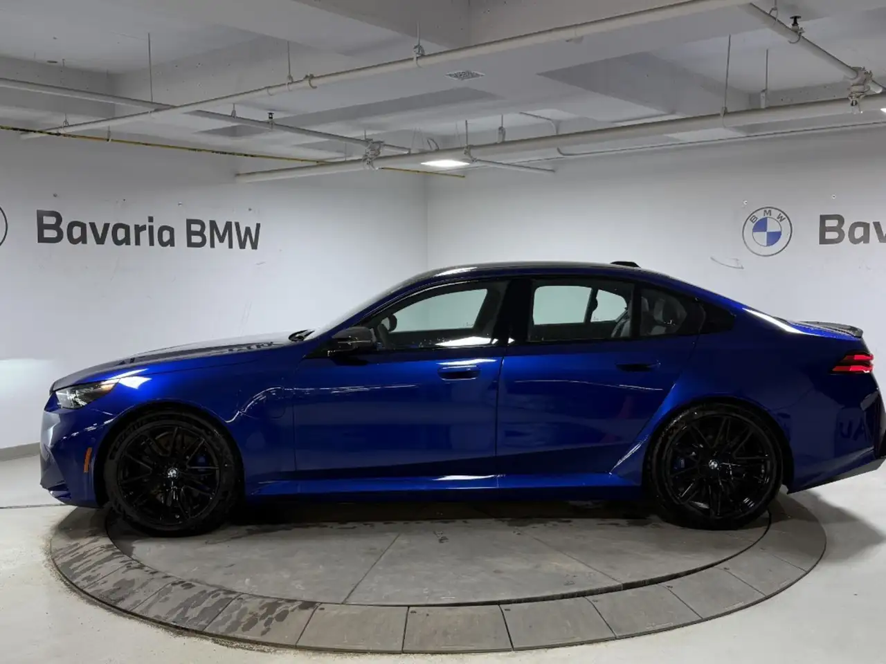 BMW M5 снимка BMW M5
