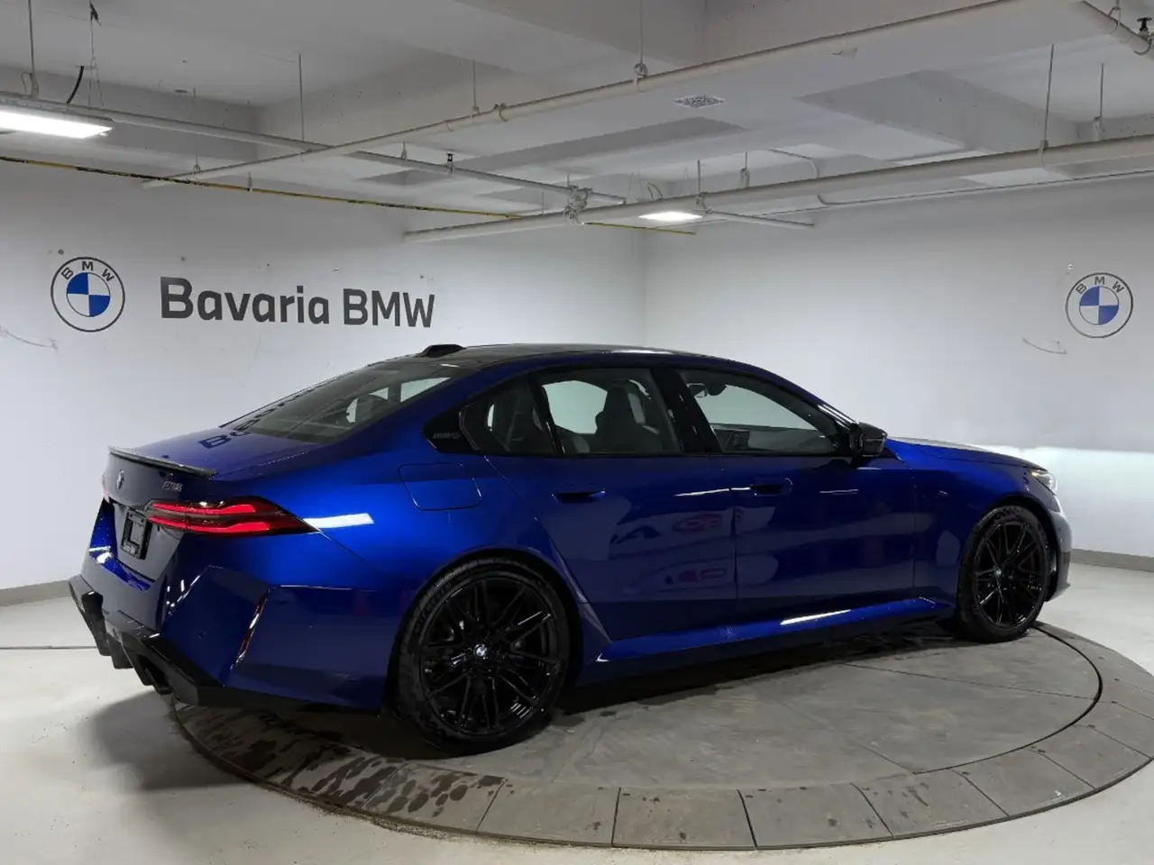 BMW M5 снимка BMW M5
