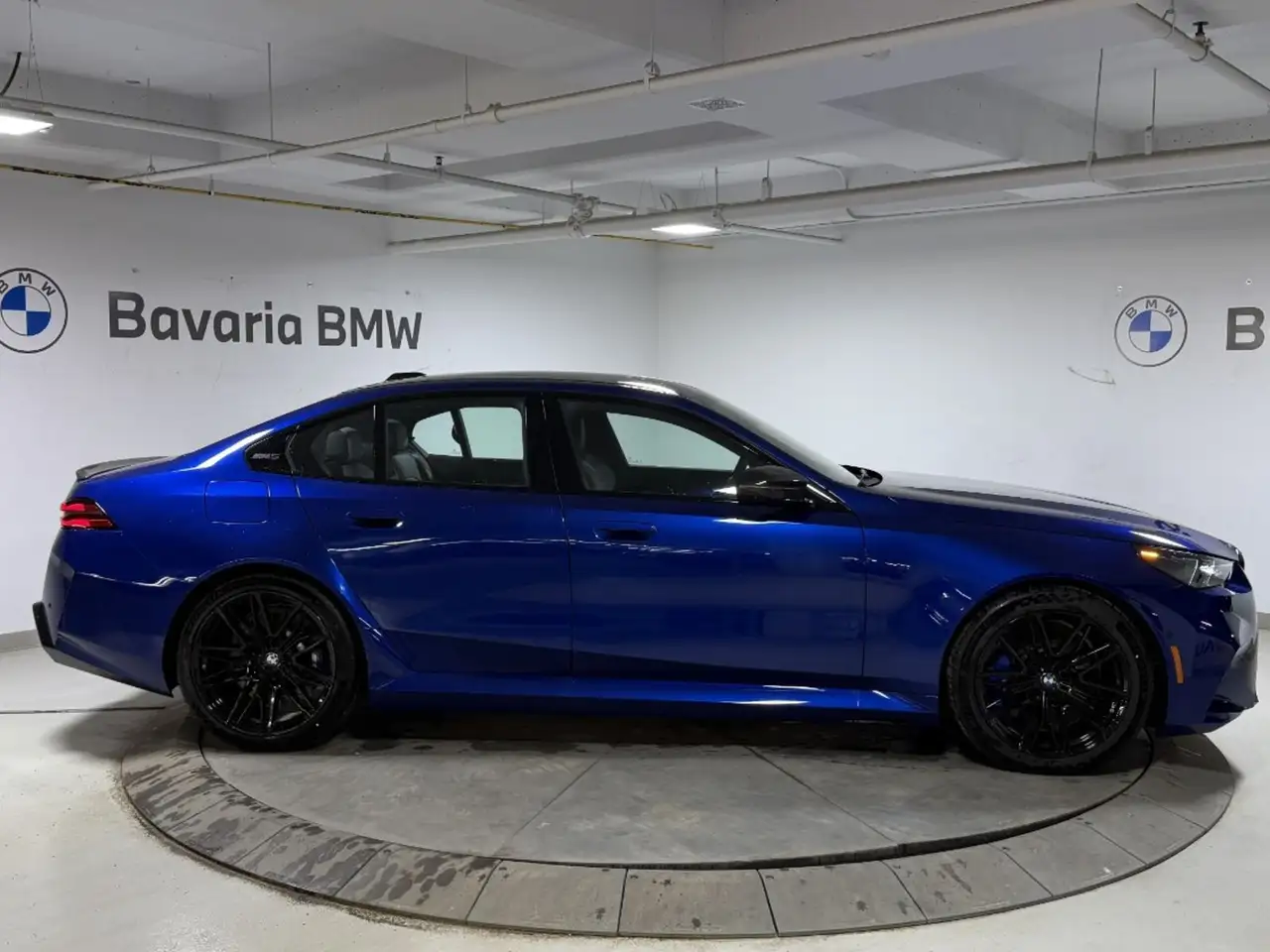 BMW M5 снимка BMW M5