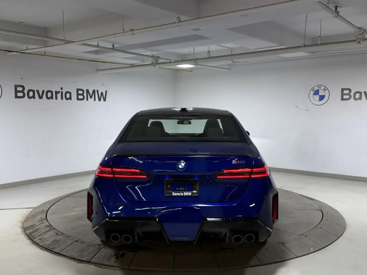 BMW M5 снимка BMW M5
