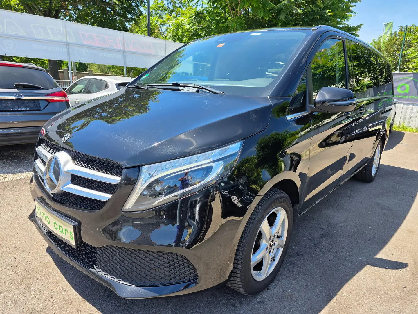 Mercedes-Benz V 220 V 220 d Kombi 4MATIC lang Avantgarde Aut. Schwarz - 2