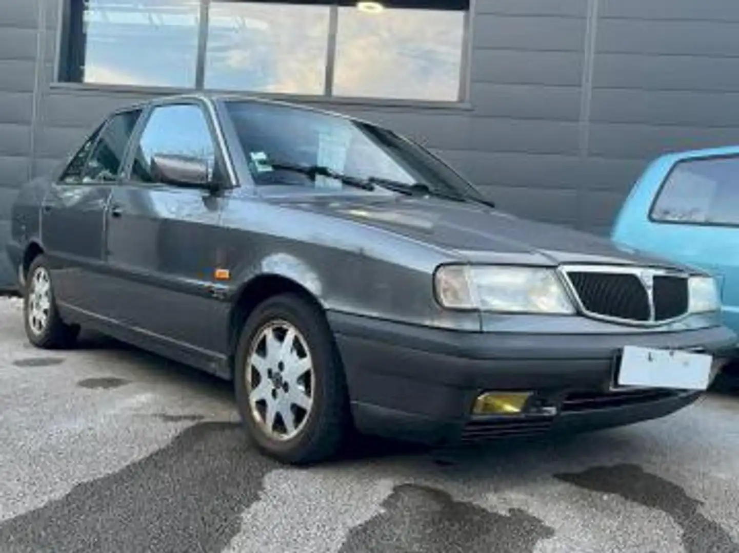 Lancia Dedra 2.0ie Gris - 2