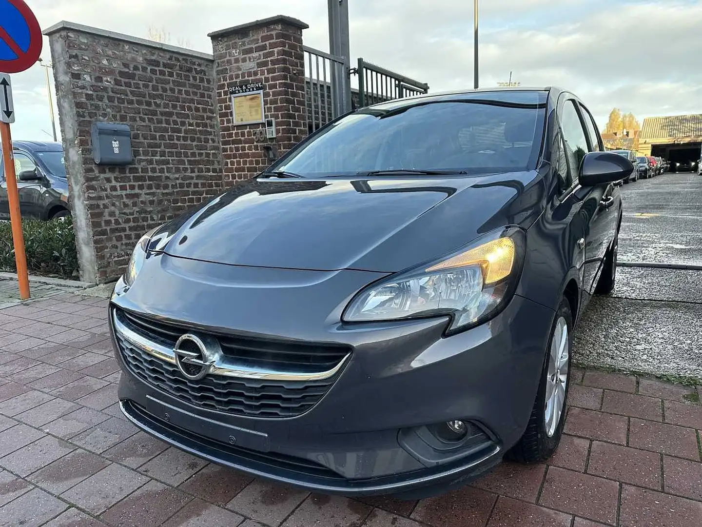 Opel Corsa 1.2 I MET 73DKM EDITION ENJOY Gris - 1