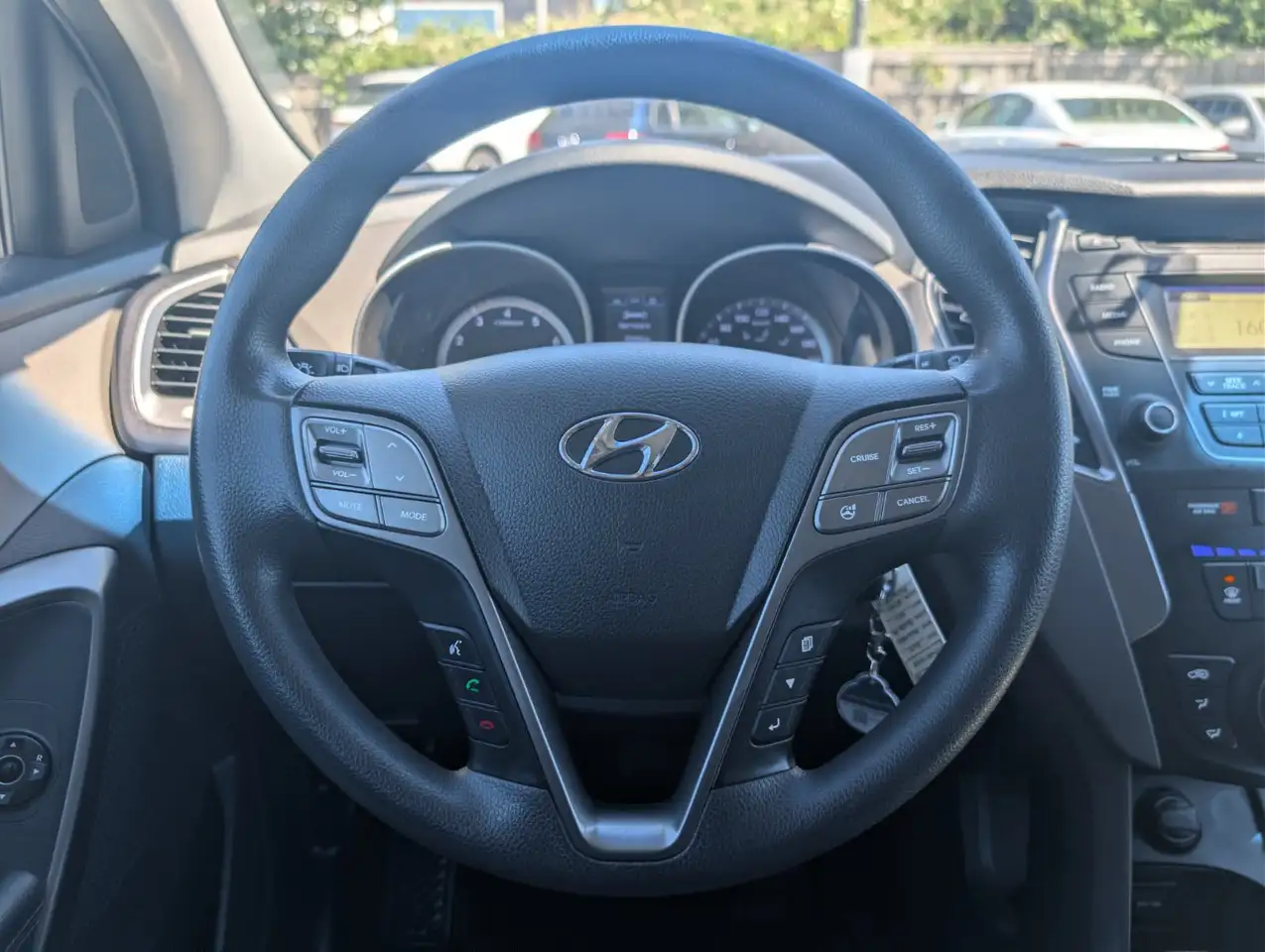 Hyundai SANTA FE снимка Hyundai SANTA FE