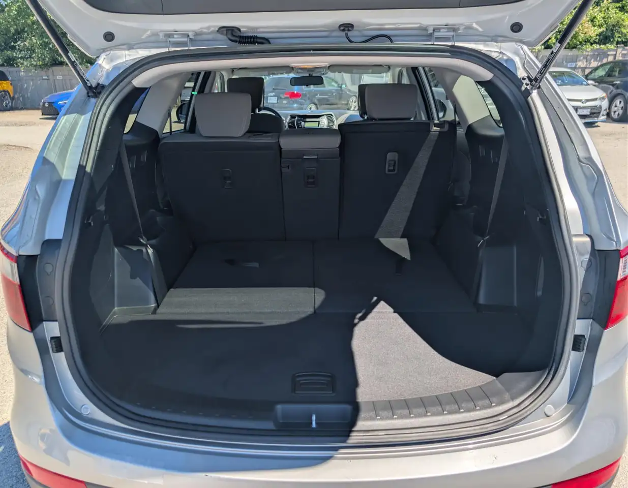 Hyundai SANTA FE снимка Hyundai SANTA FE