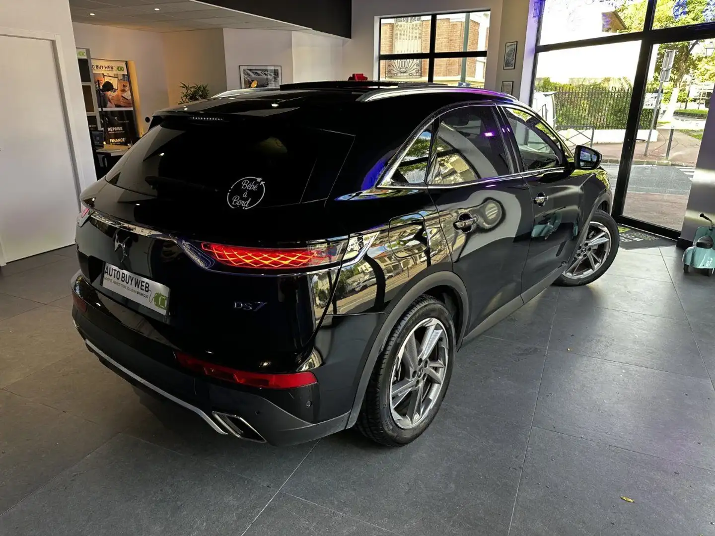 DS Automobiles DS 7 Crossback DS7 Hybride rechargeable 300 E-Tense Rivoli EAT8 4 Noir - 2