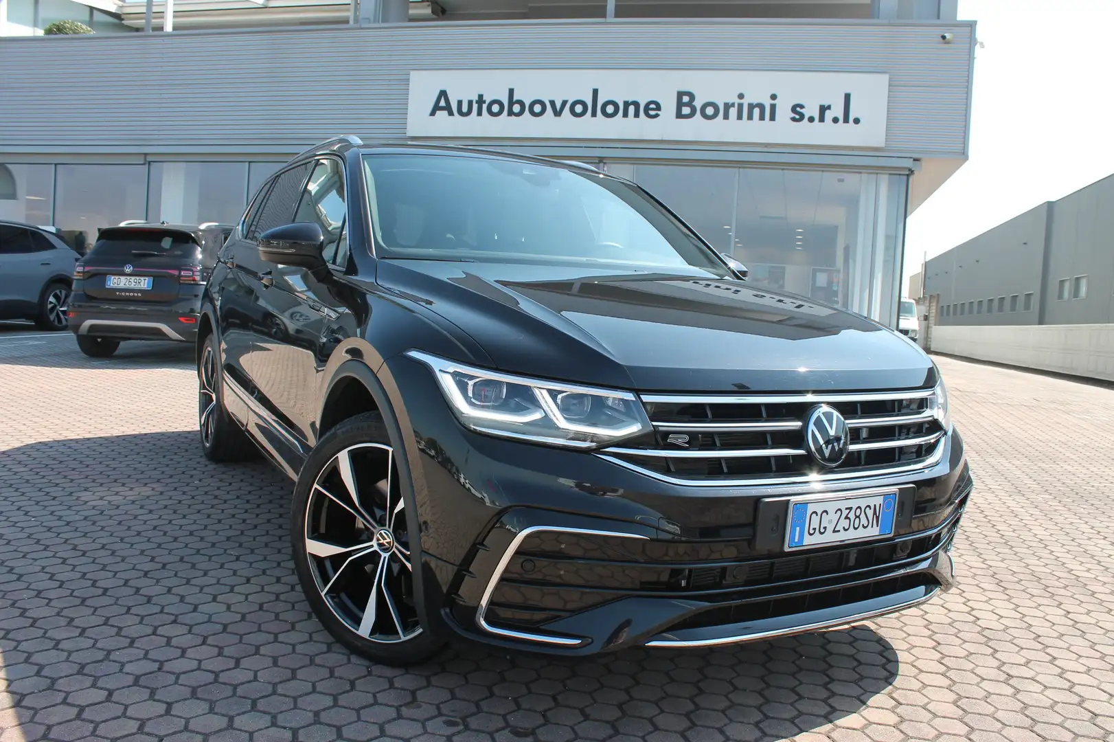 Volkswagen Tiguan Tiguan Allspace 2.0 tdi R-Line 4motion 200cv dsg Negro - 1