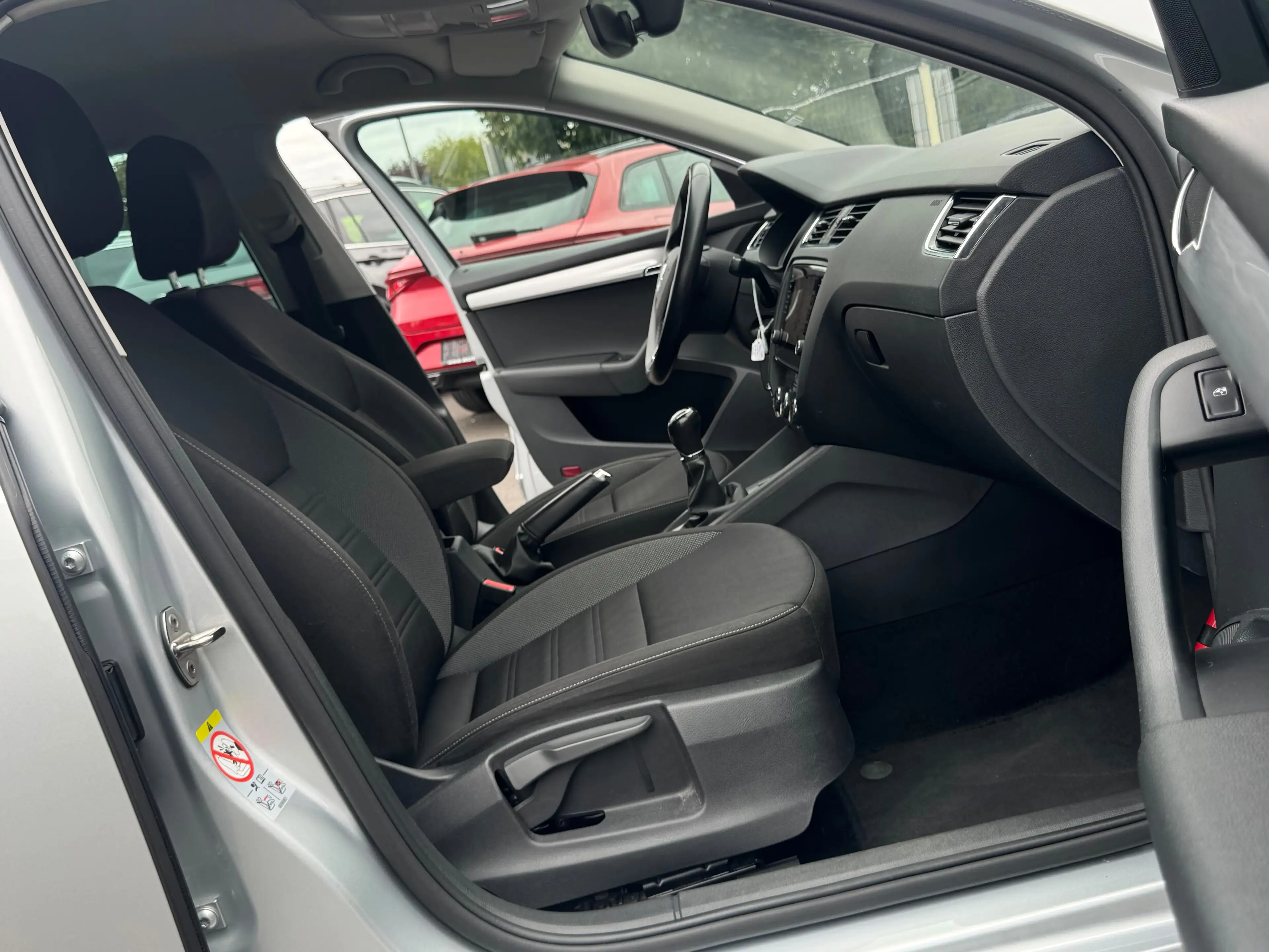 Skoda Octavia 1.0 TSI BREAK / NEW MODELS / ETAT SHOW-ROOM / 1PROP CARNET — photo 11