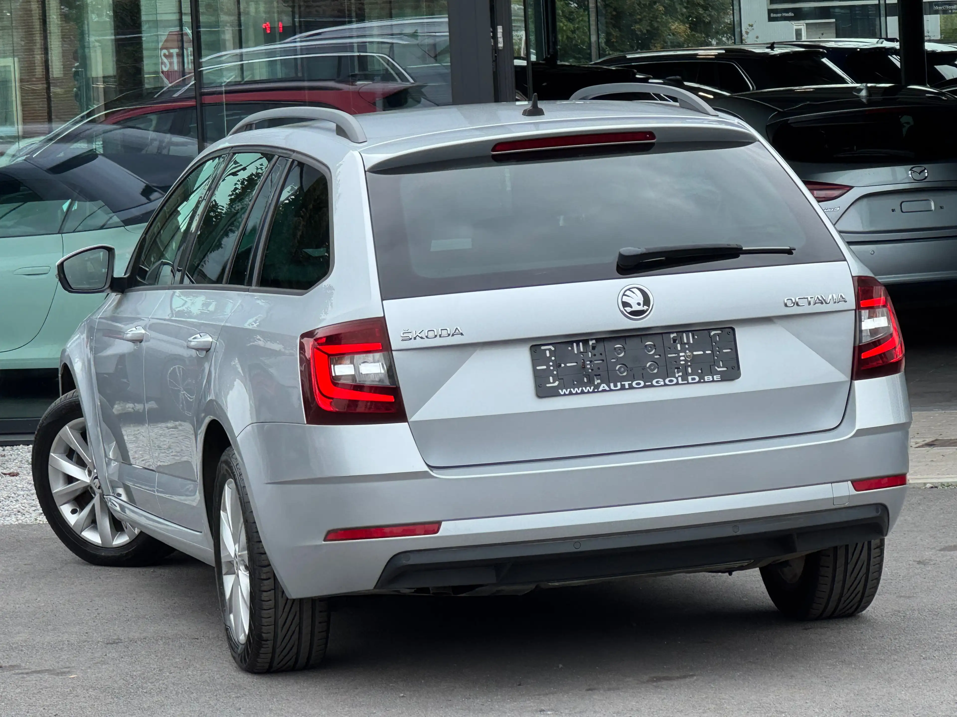 Skoda Octavia 1.0 TSI BREAK / NEW MODELS / ETAT SHOW-ROOM / 1PROP CARNET — photo 4