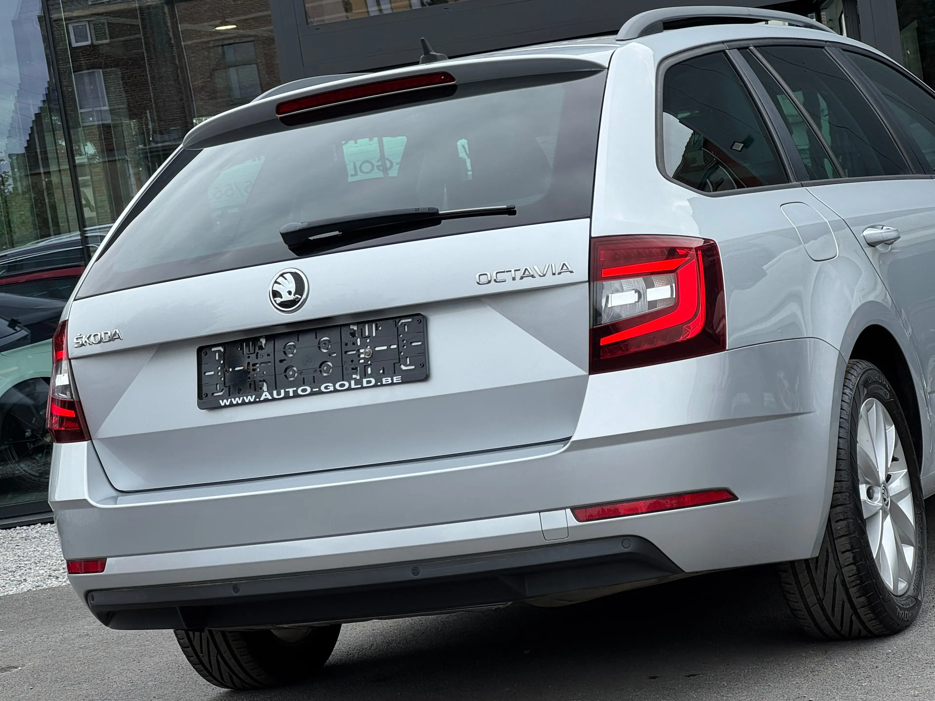 Skoda Octavia 1.0 TSI BREAK / NEW MODELS / ETAT SHOW-ROOM / 1PROP CARNET — photo 6
