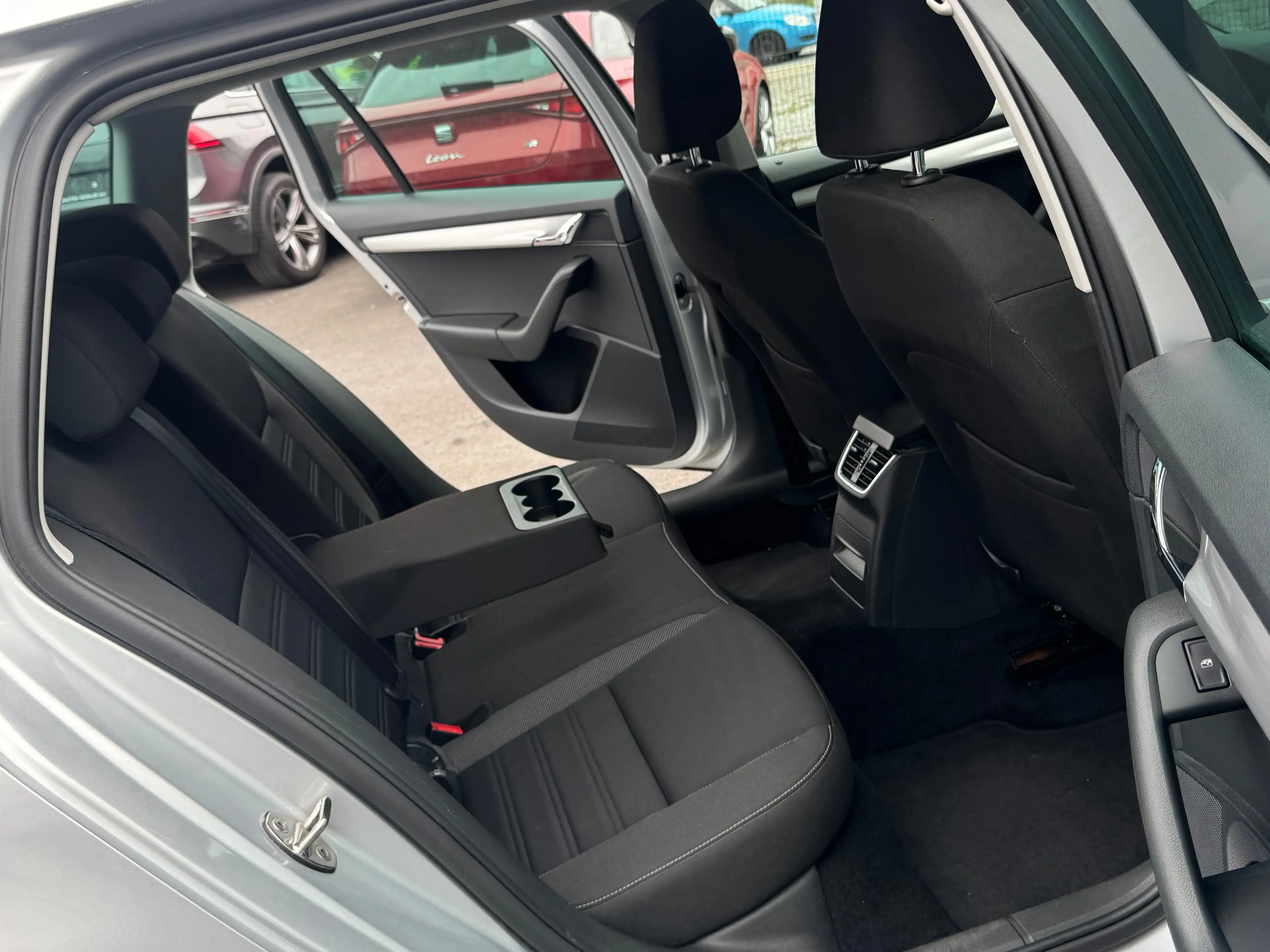 Skoda Octavia 1.0 TSI BREAK / NEW MODELS / ETAT SHOW-ROOM / 1PROP CARNET — photo 12