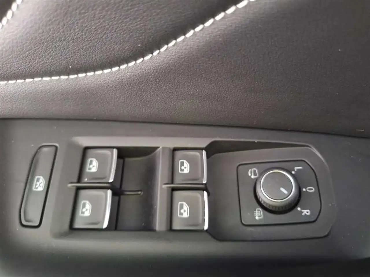 Volkswagen Passat GTE 1.4 TSI DSG, миниатюра 17