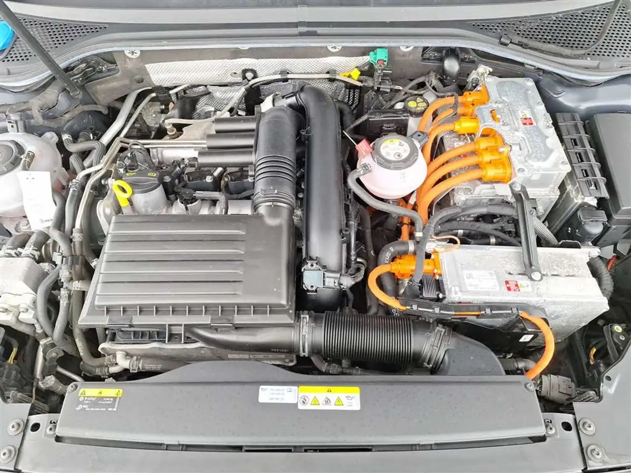 Volkswagen Passat GTE 1.4 TSI DSG, миниатюра 26