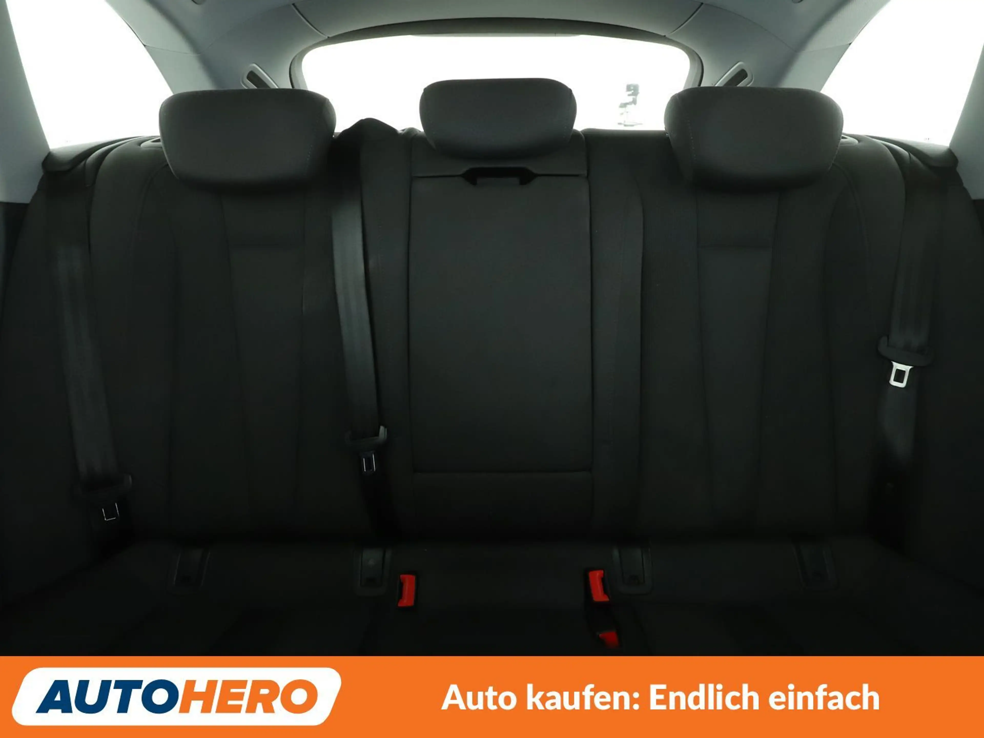 Audi A4 35 TDI Sport Aut.*NAV*LED*TEMPO*PDC*SHZ*AHK*BT* — photo 15