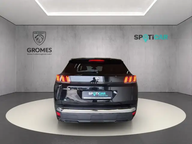 Peugeot 3008 view 4
