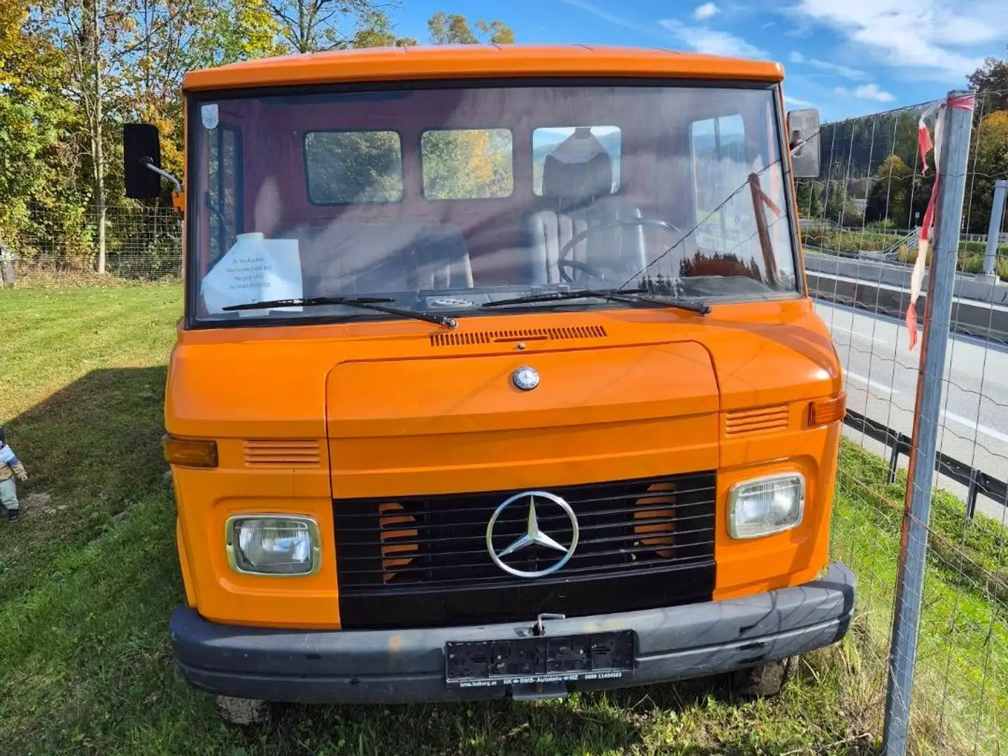 Mercedes-Benz narančasta - 1