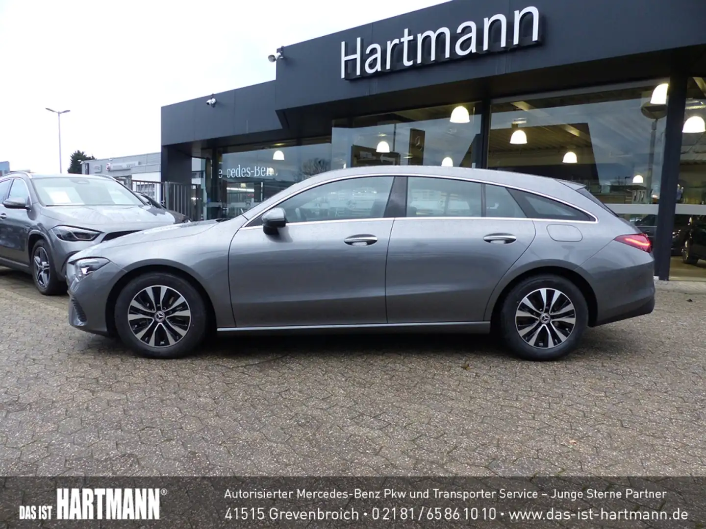 Mercedes-Benz CLA 180 SB PROGRESSIVE+R.KAM+APPLE+AMBIENTE+NAVI Grau - 2