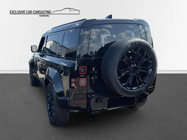 Land Rover Defender view 4