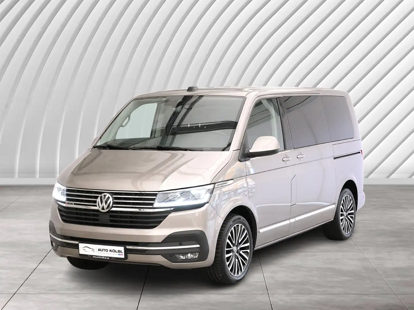 Volkswagen T6.1 Multivan Generation Six 4MOTION Beige - 1