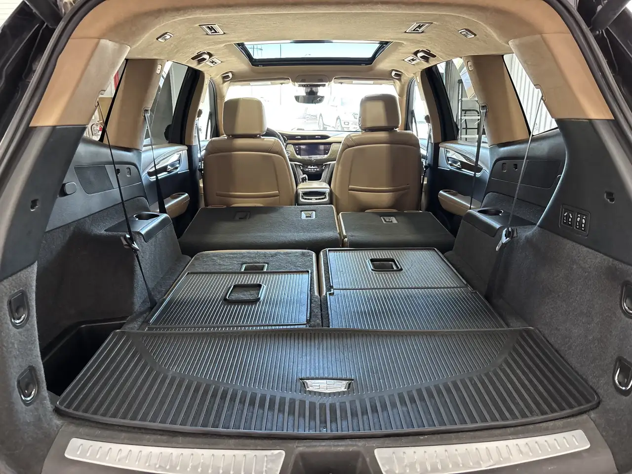 Cadillac XT6 снимка Cadillac XT6