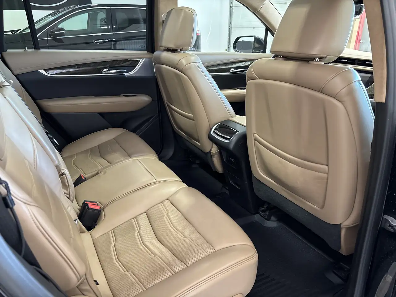 Cadillac XT6 снимка Cadillac XT6