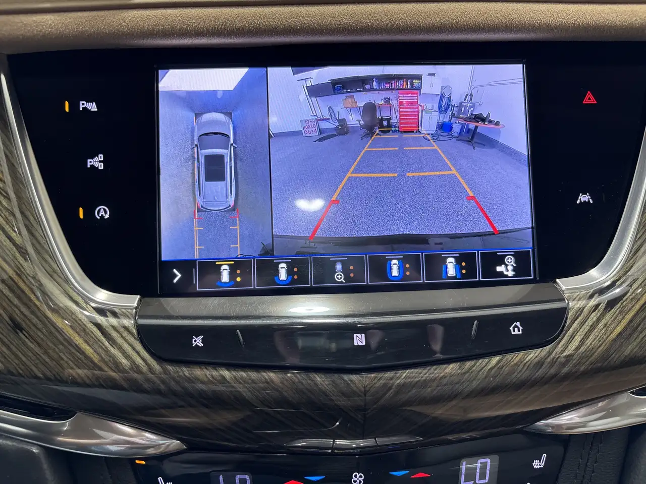 Cadillac XT6 снимка Cadillac XT6