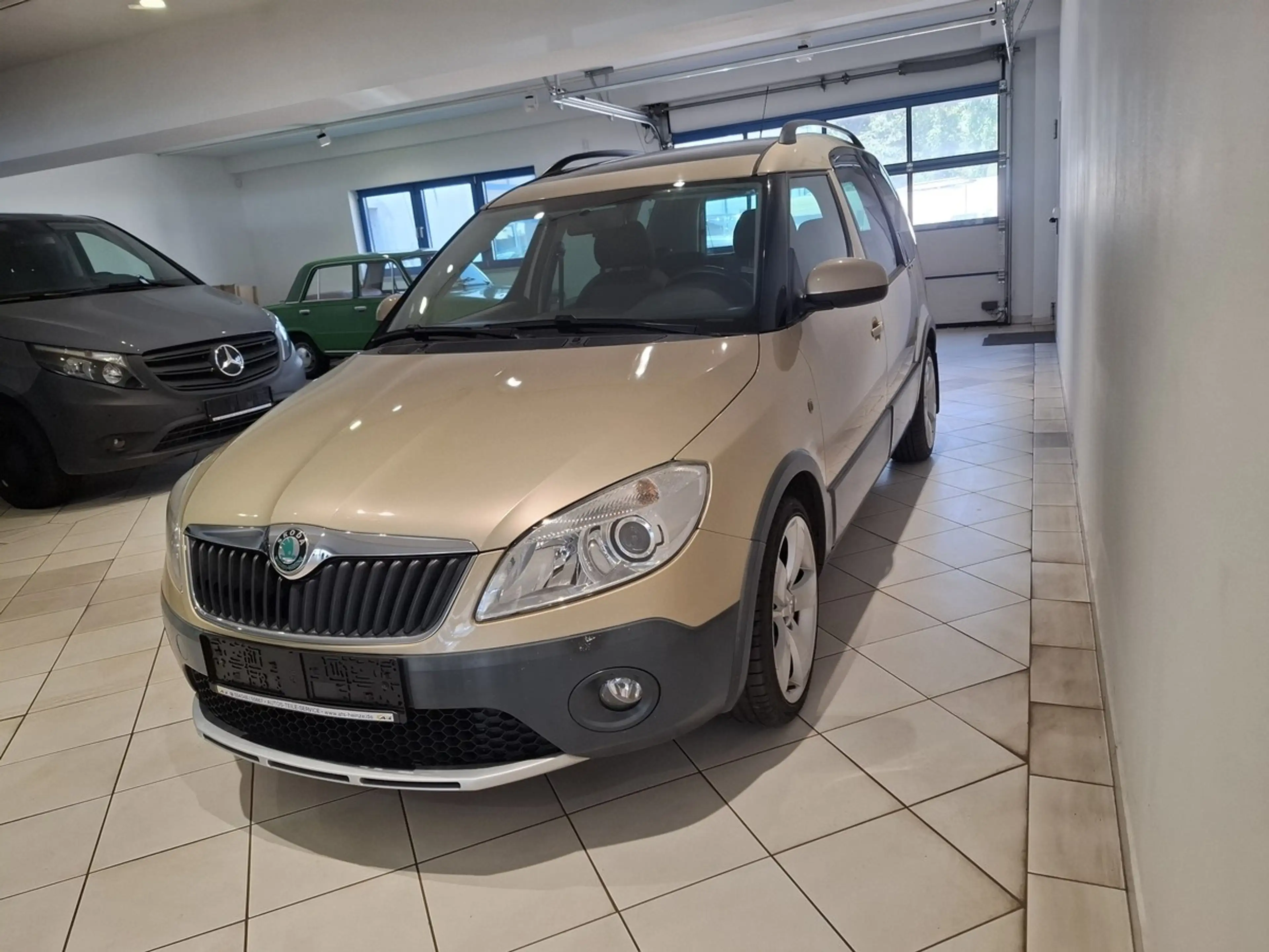 Skoda Roomster Scout 1.2 TSI Panorama Klima PDC — photo 3