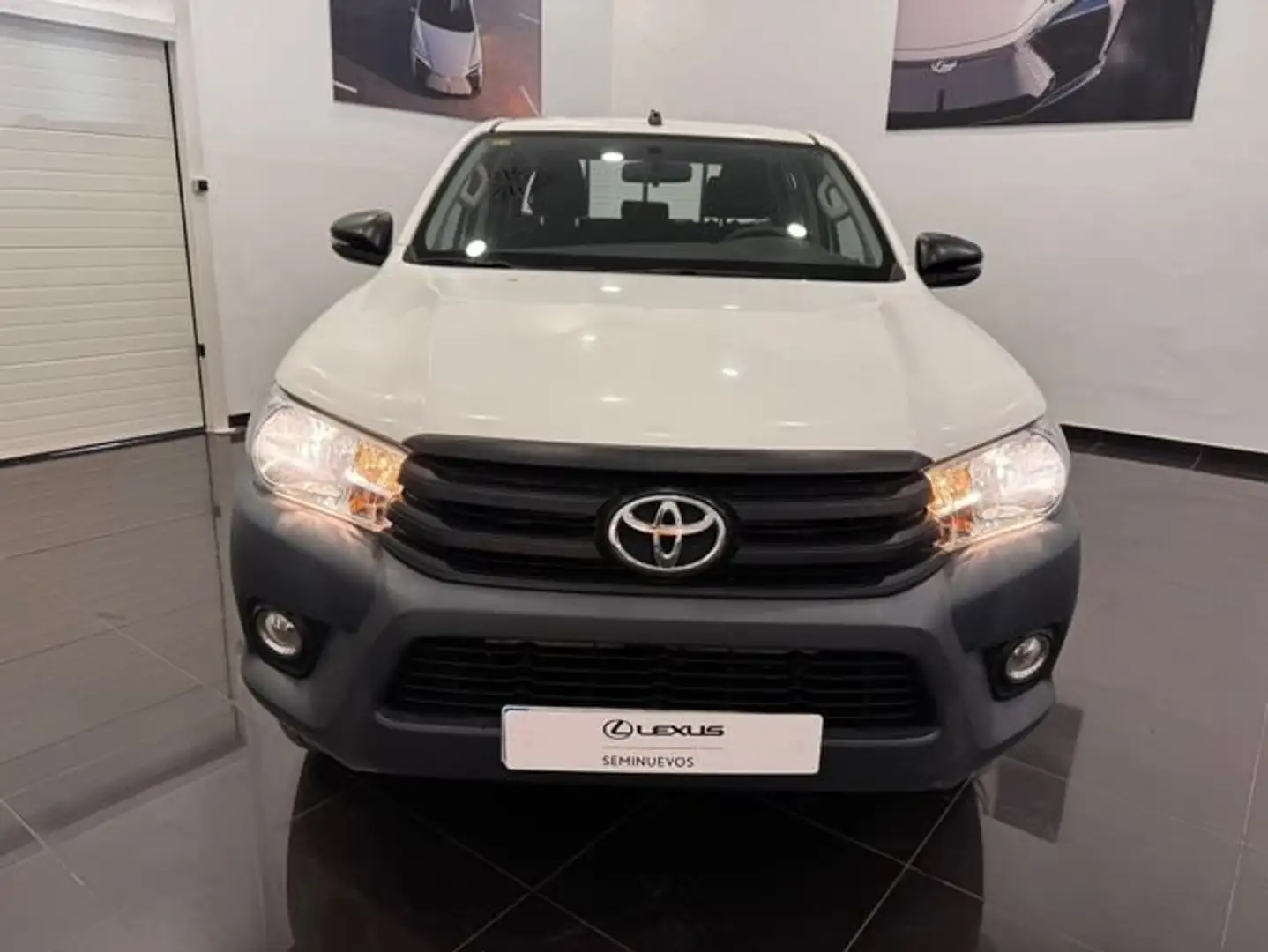 Toyota Hilux Cabina Doble GX Blanco - 2