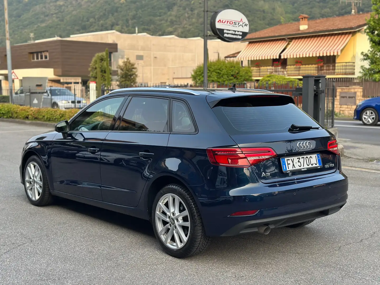 Audi A3 A3 Sportback 30 1.6 tdi Sport 116cv s-tronic Blu/Azzurro - 2