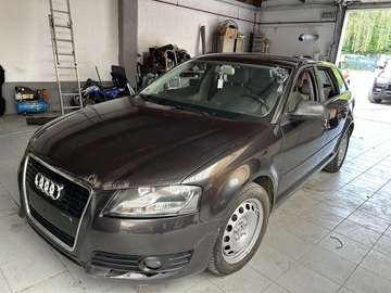A3 Sportback 1.6i Ambiente S tronic