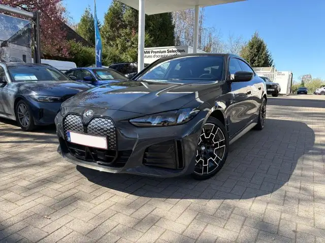 BMW I4 view 6