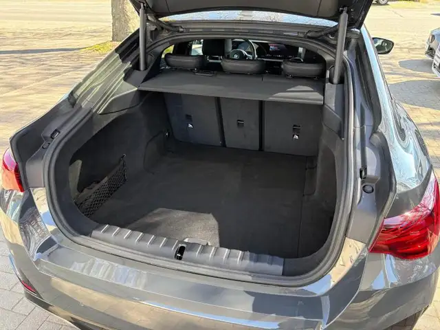 BMW I4 view 15