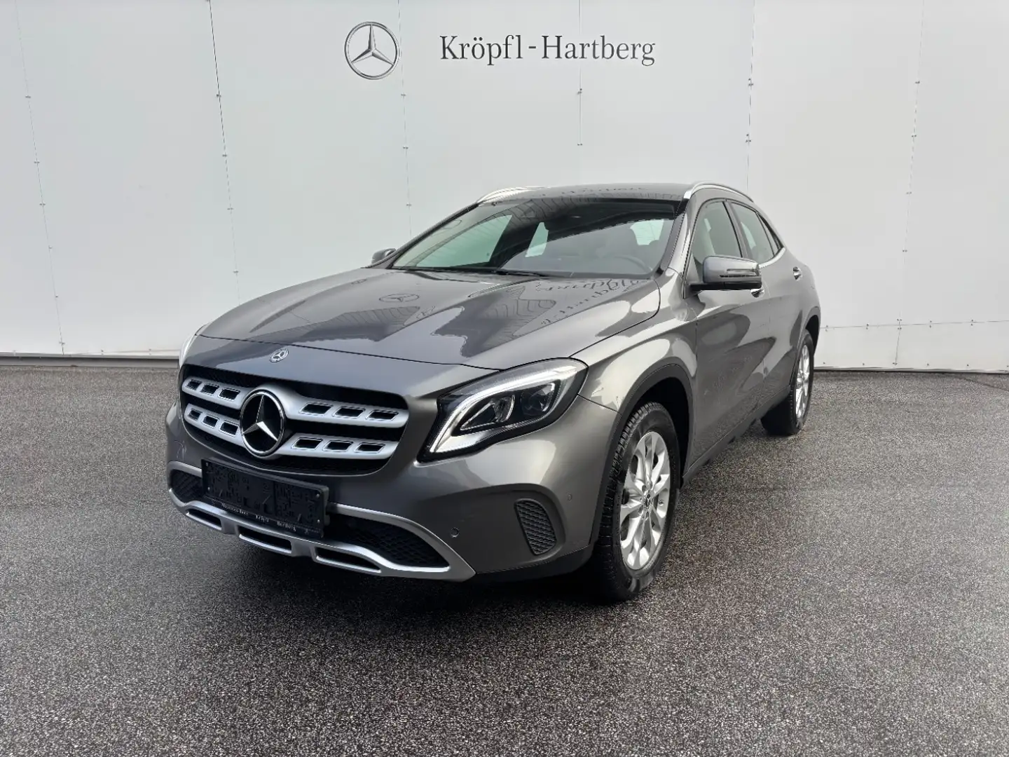 Mercedes-Benz GLA 200 d 4MATIC Urban Shz Navi LED eHeck RKam Grau - 2