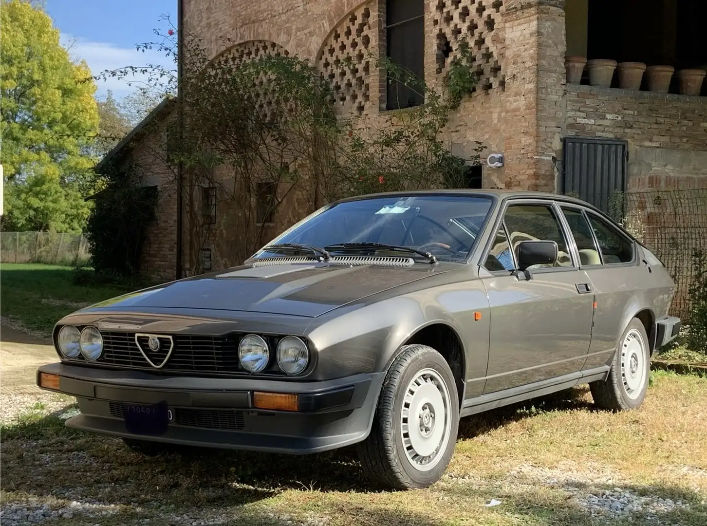 Alfa Romeo GTV GTV6 2.5 Grey - 2