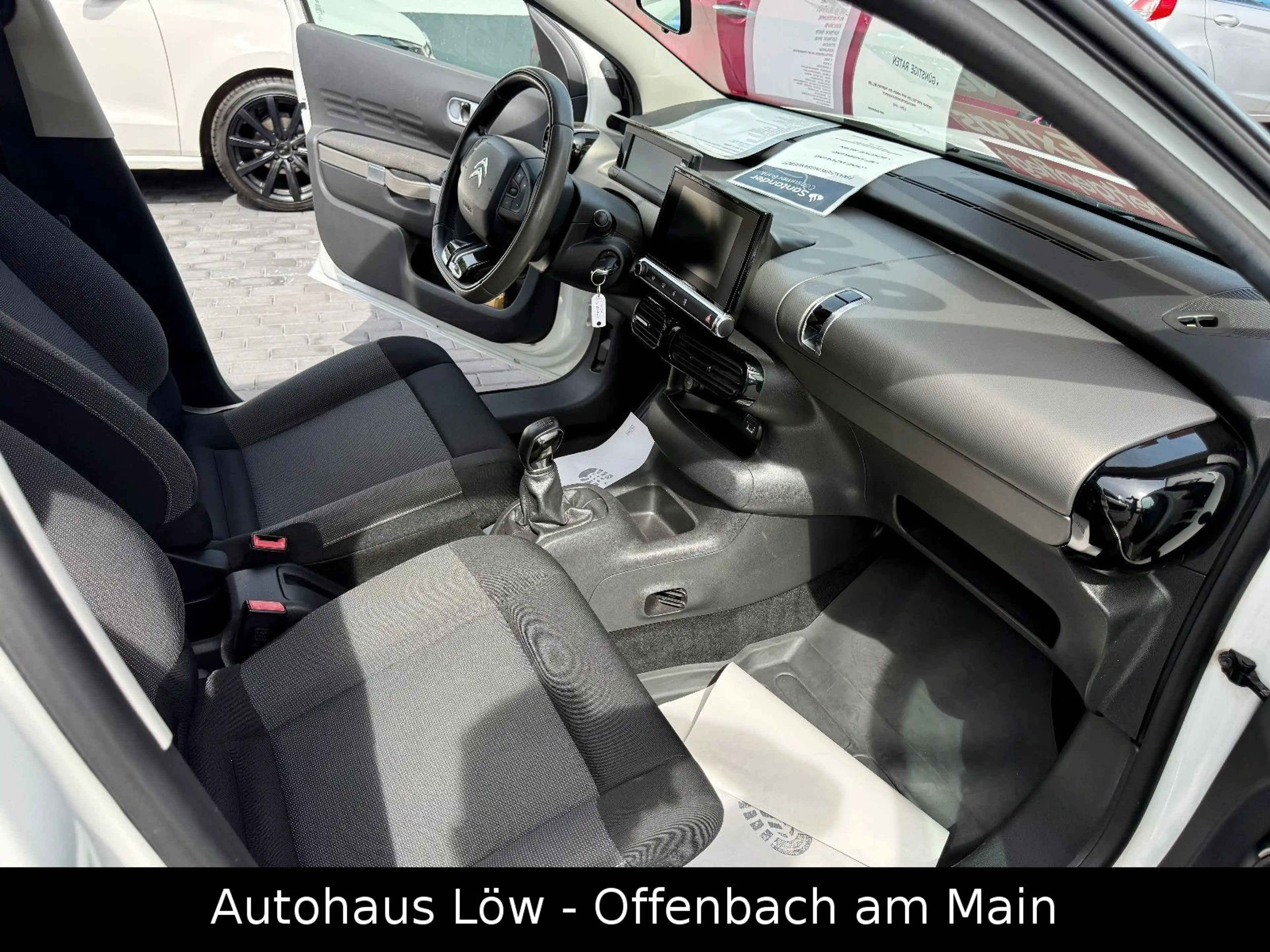 Citroen C4 Cactus TÜV NEU SCHECKHEFT ALLWETTERREIFEN — photo 7
