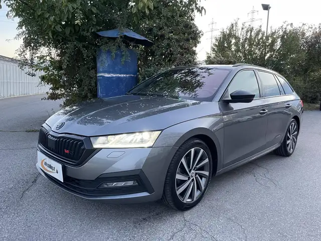 Skoda Octavia view 4