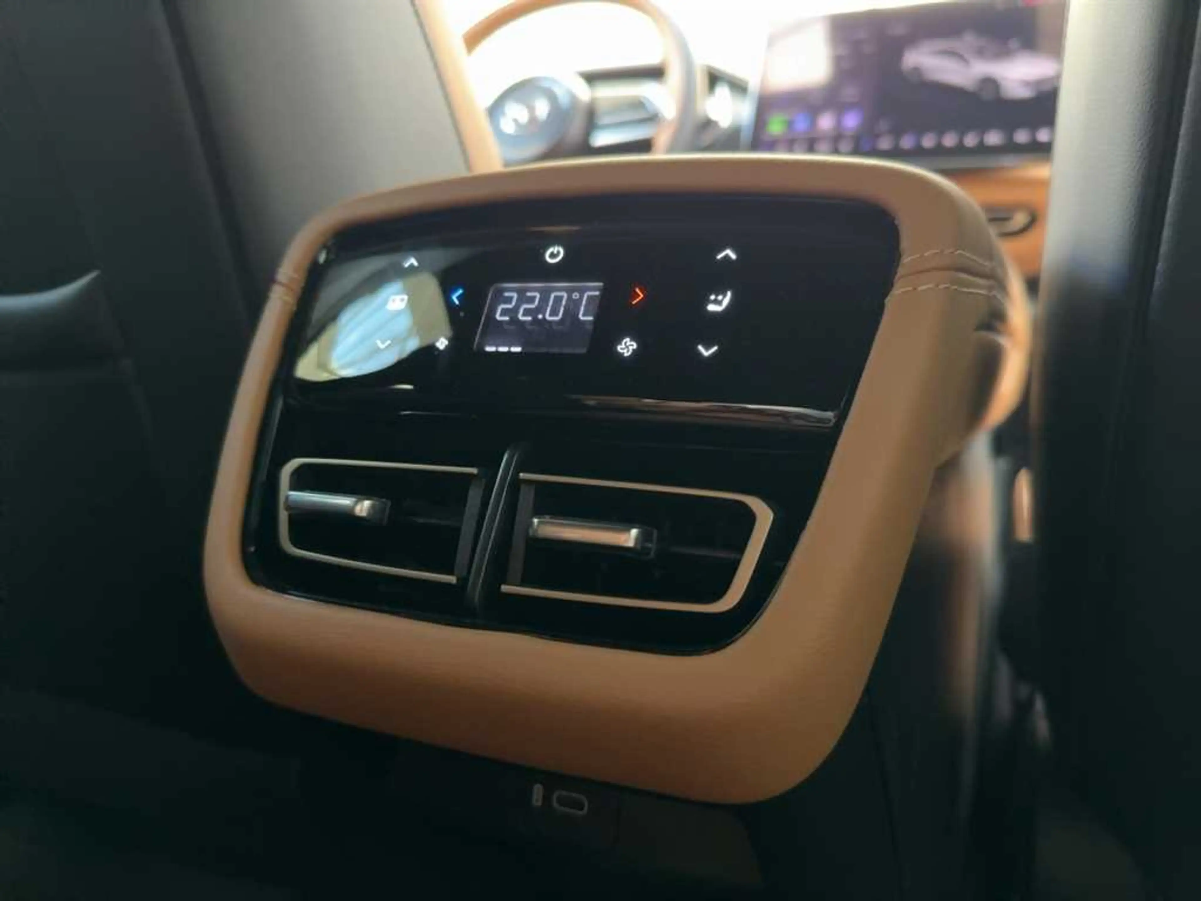 Mazda 6e Takumi Plus EV mit Teil-Nappaleder, Sony-Sound Sys — photo 17