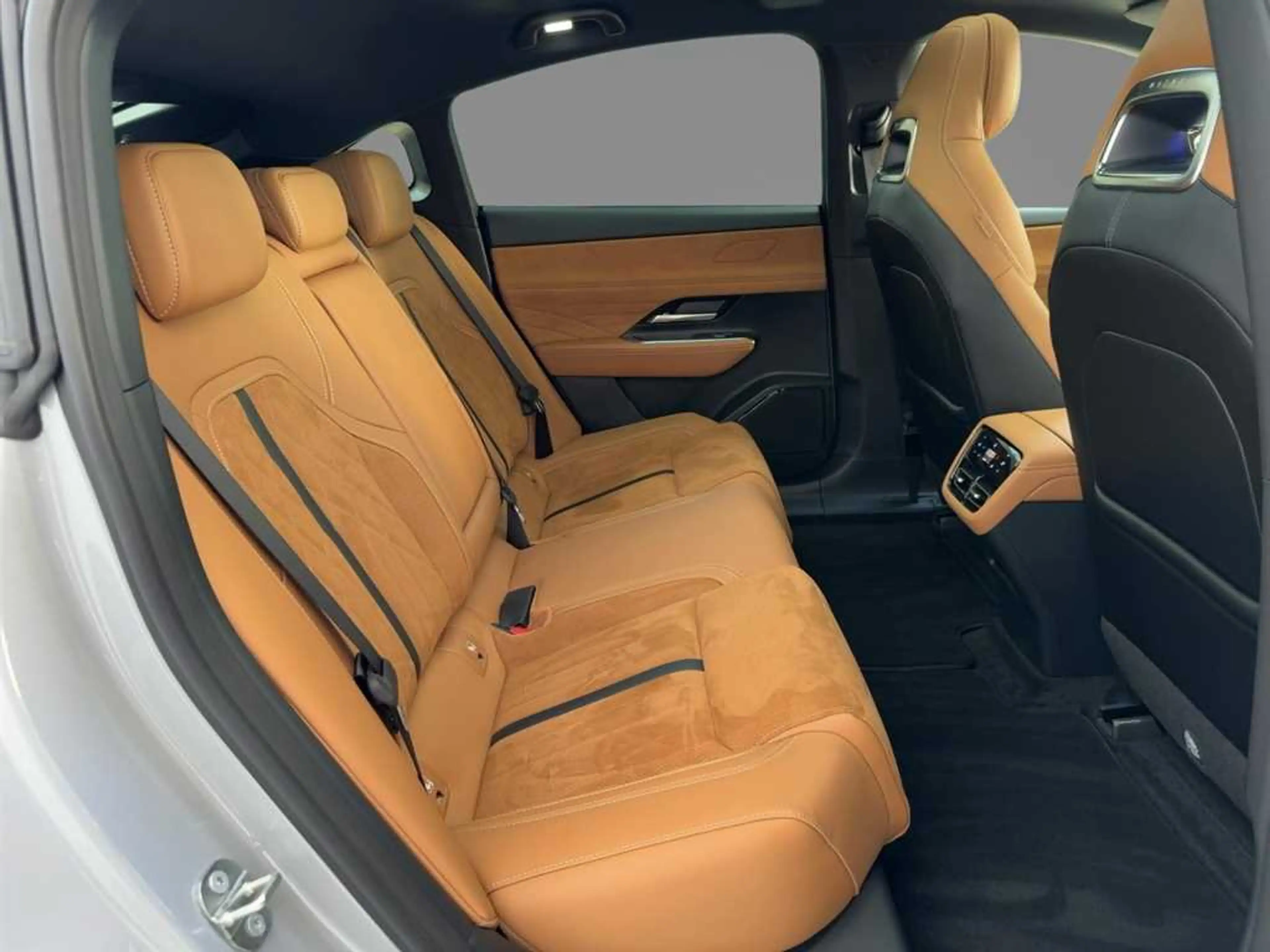 Mazda 6e Takumi Plus EV mit Teil-Nappaleder, Sony-Sound Sys — photo 9